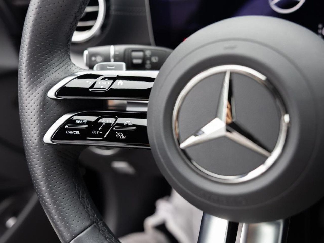Mercedes-Benz E-Klasse – Bild 15