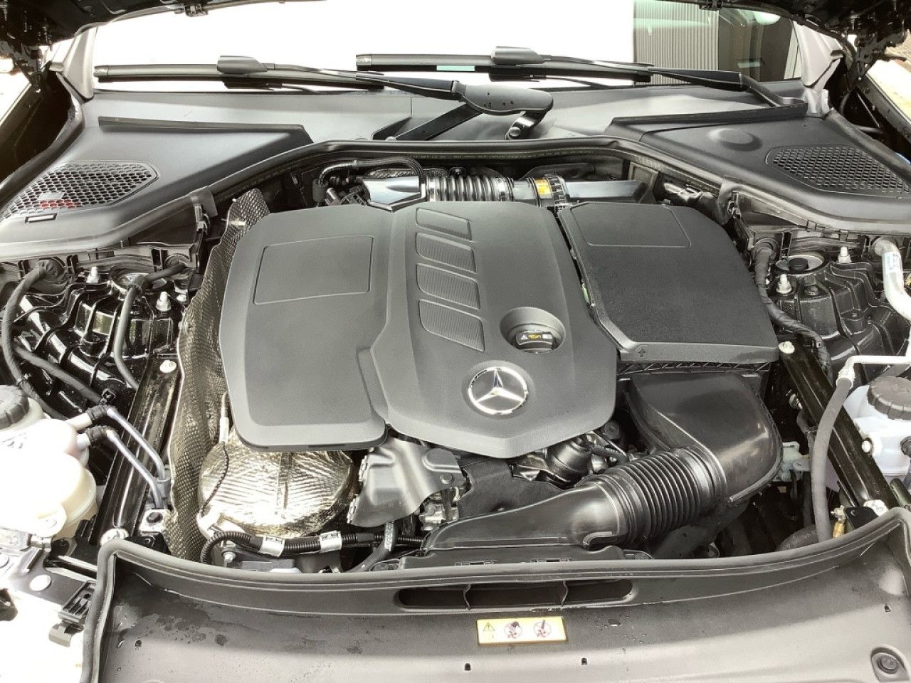 Mercedes-Benz E-Klasse – Bild 4