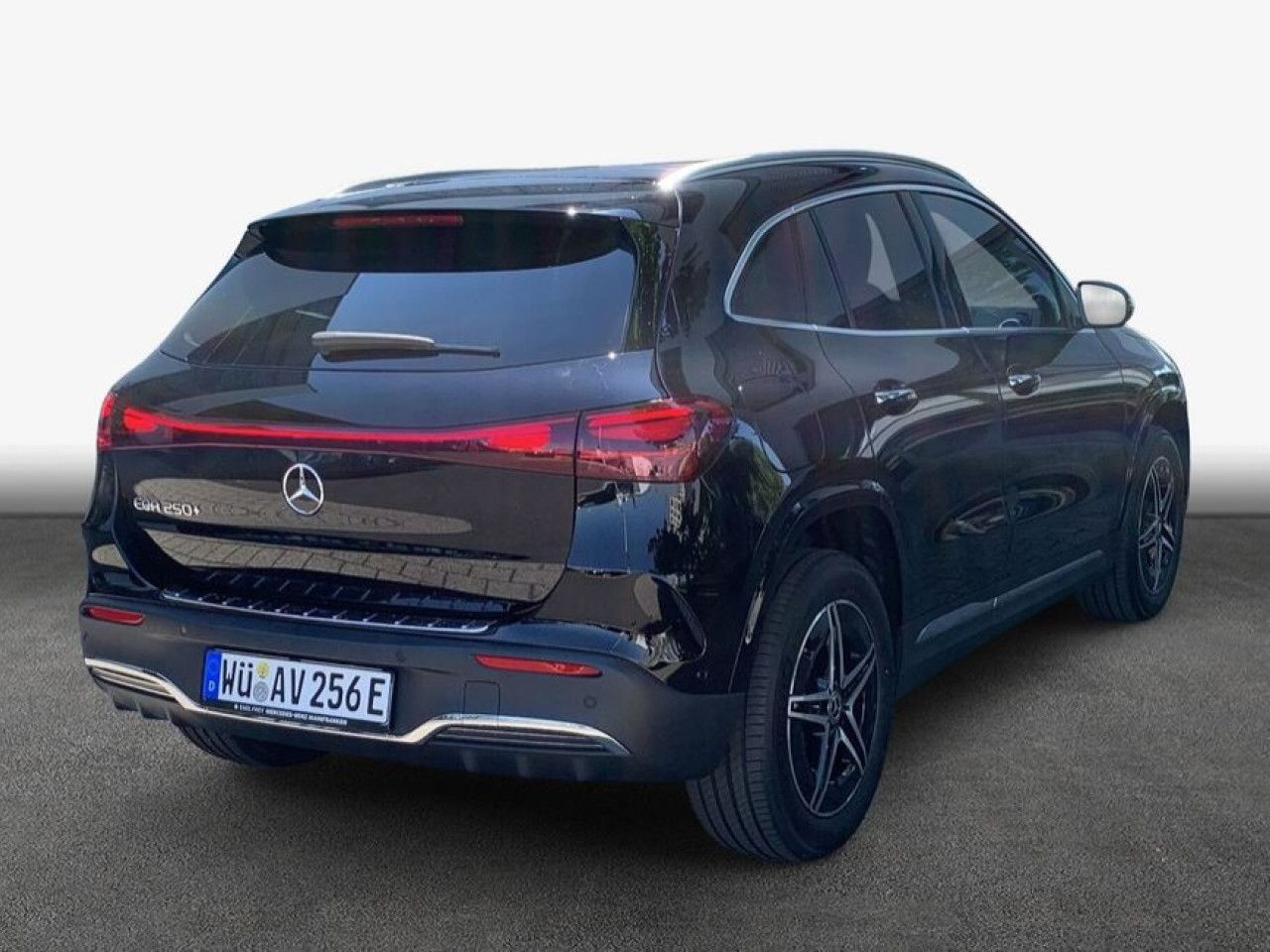 Mercedes-Benz EQA – Bild 2