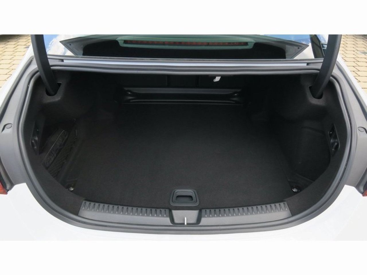Mercedes-Benz E-Klasse – Bild 14