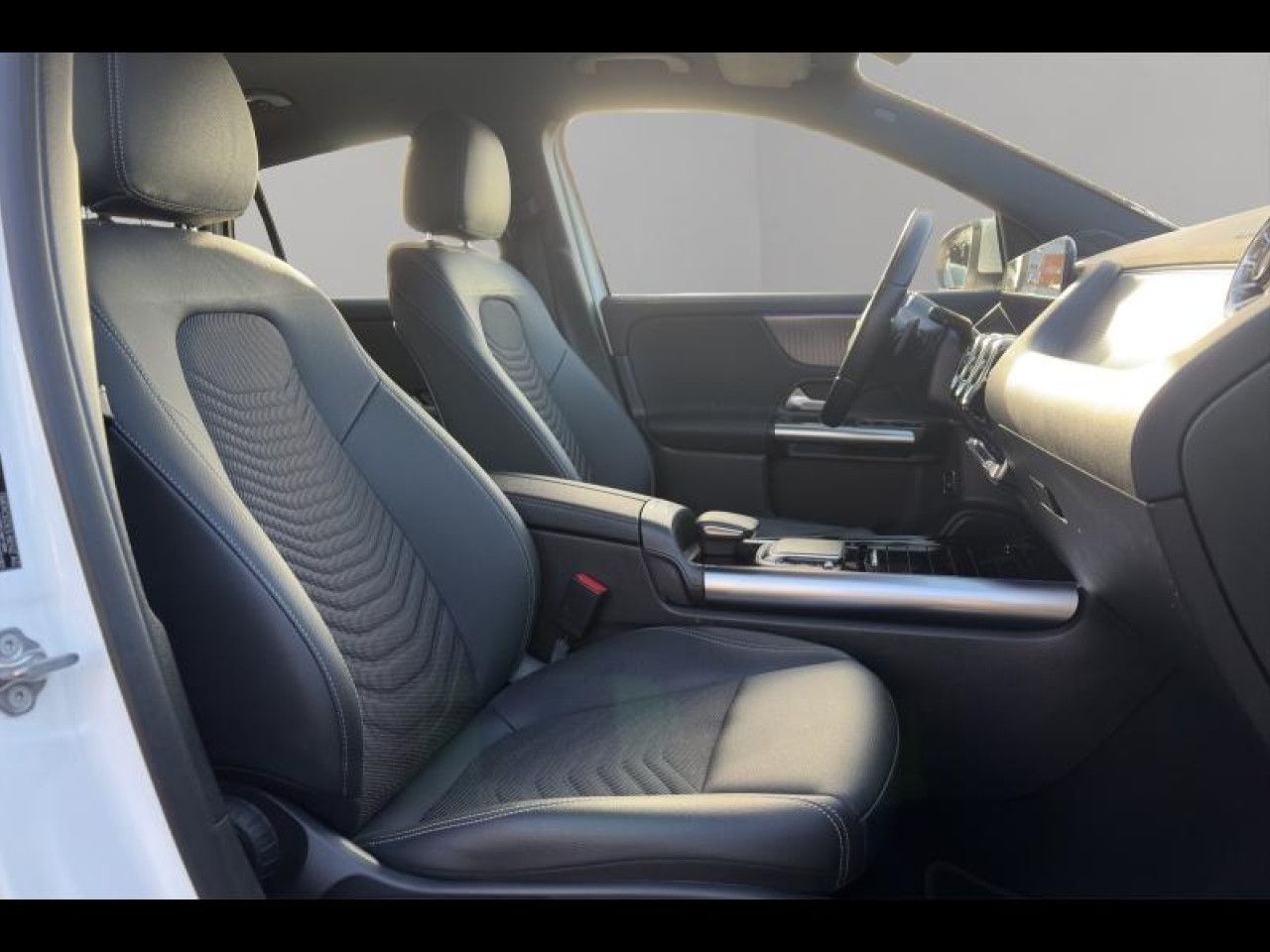 Photo du v&eacute;hicule 13 / 18