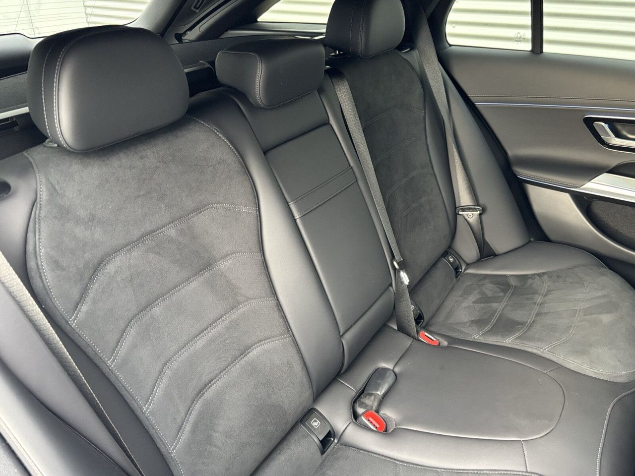 Mercedes-Benz E-Klasse – Bild 12
