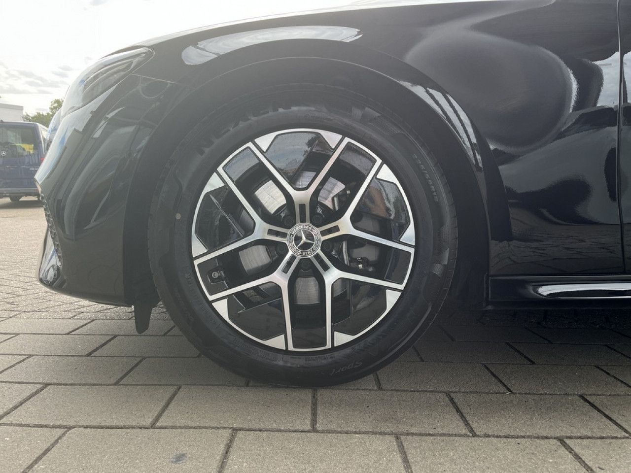 Mercedes-Benz E-Klasse – Bild 23
