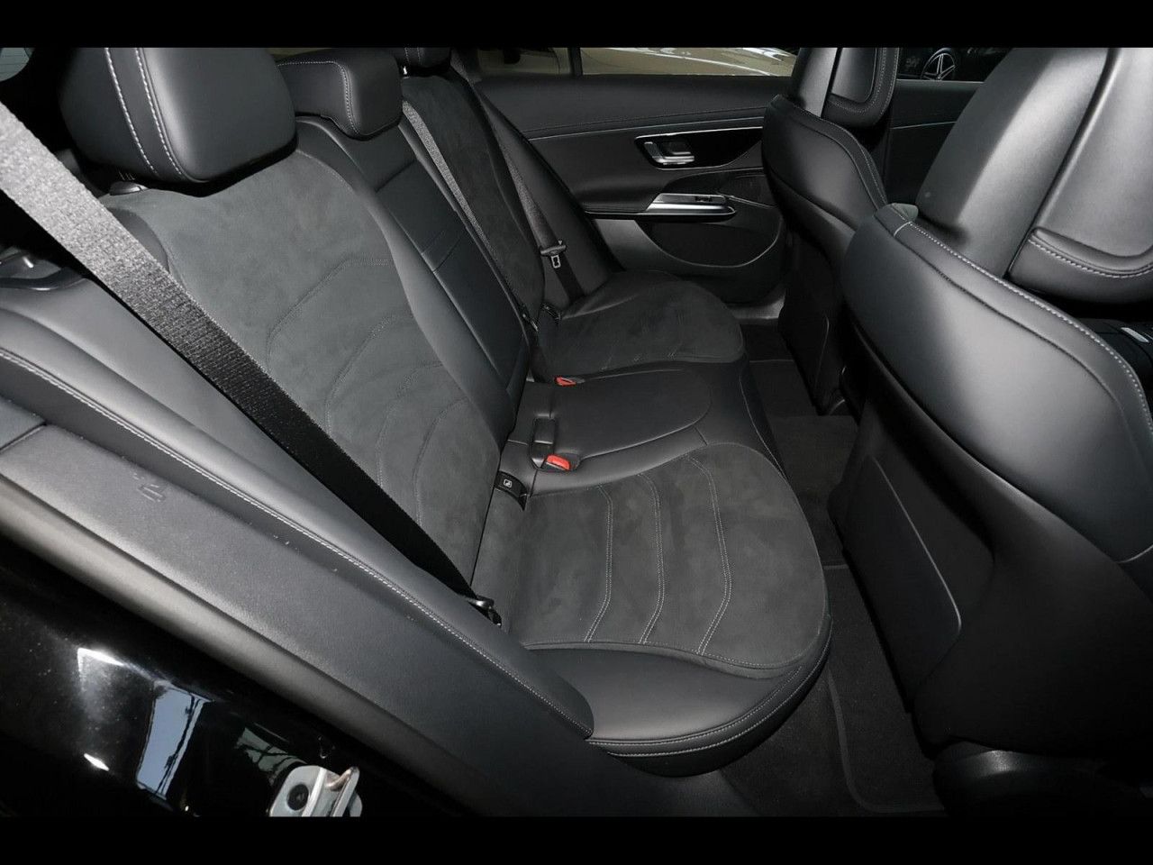 Mercedes-Benz E-Klasse – Bild 6