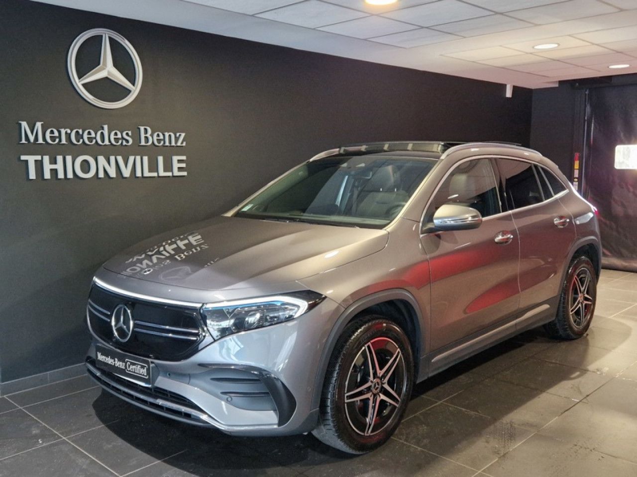 Photo du v&eacute;hicule 1 / 18
