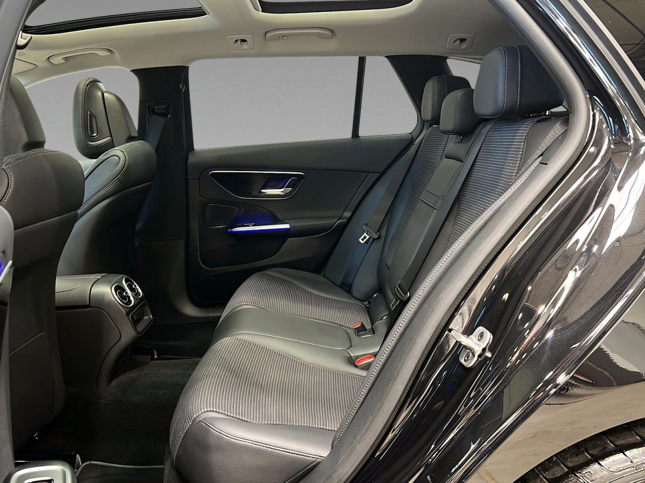 Mercedes-Benz C-Klasse – Bild 9