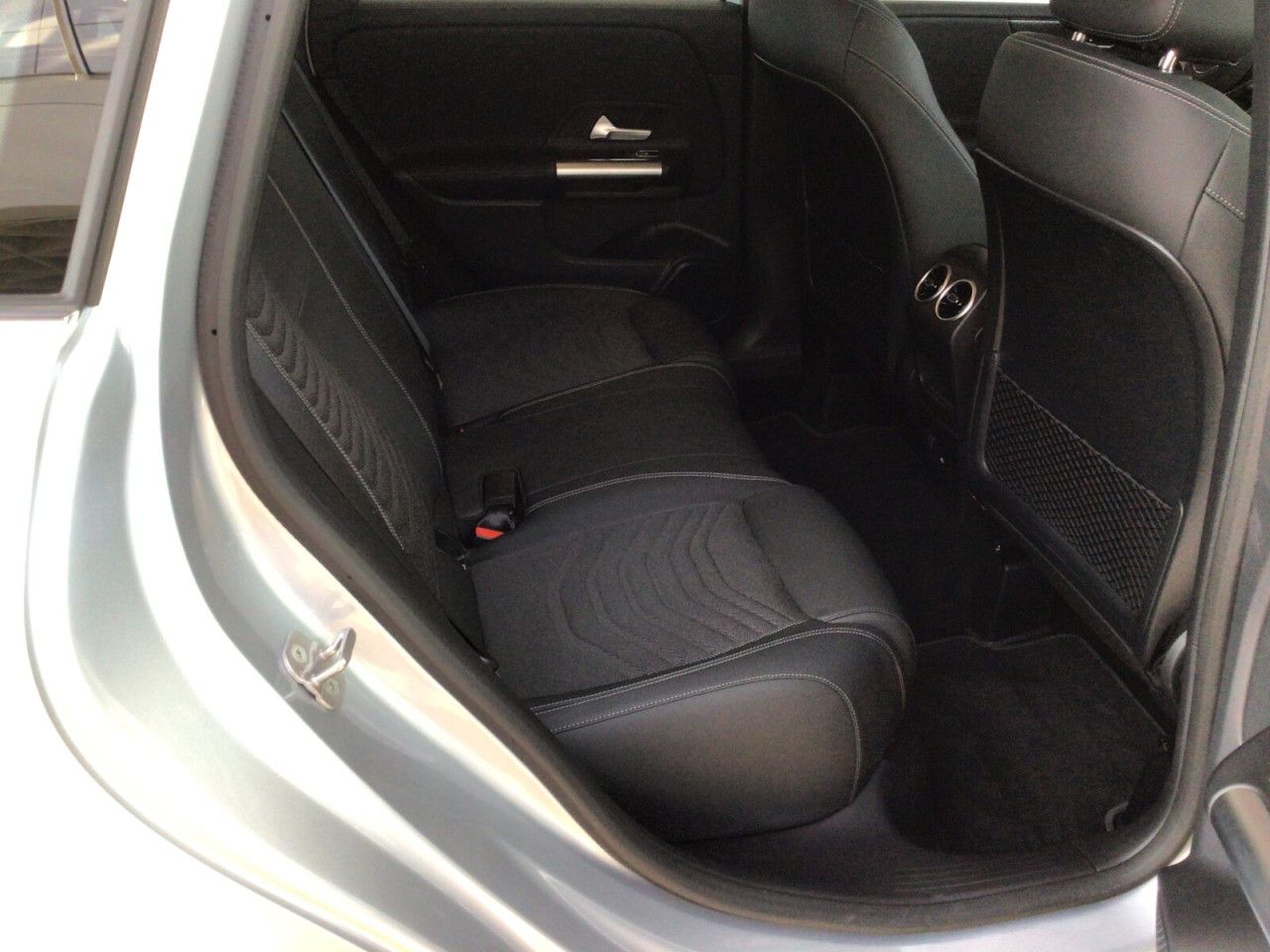 Fahrzeugbild 12 / 16