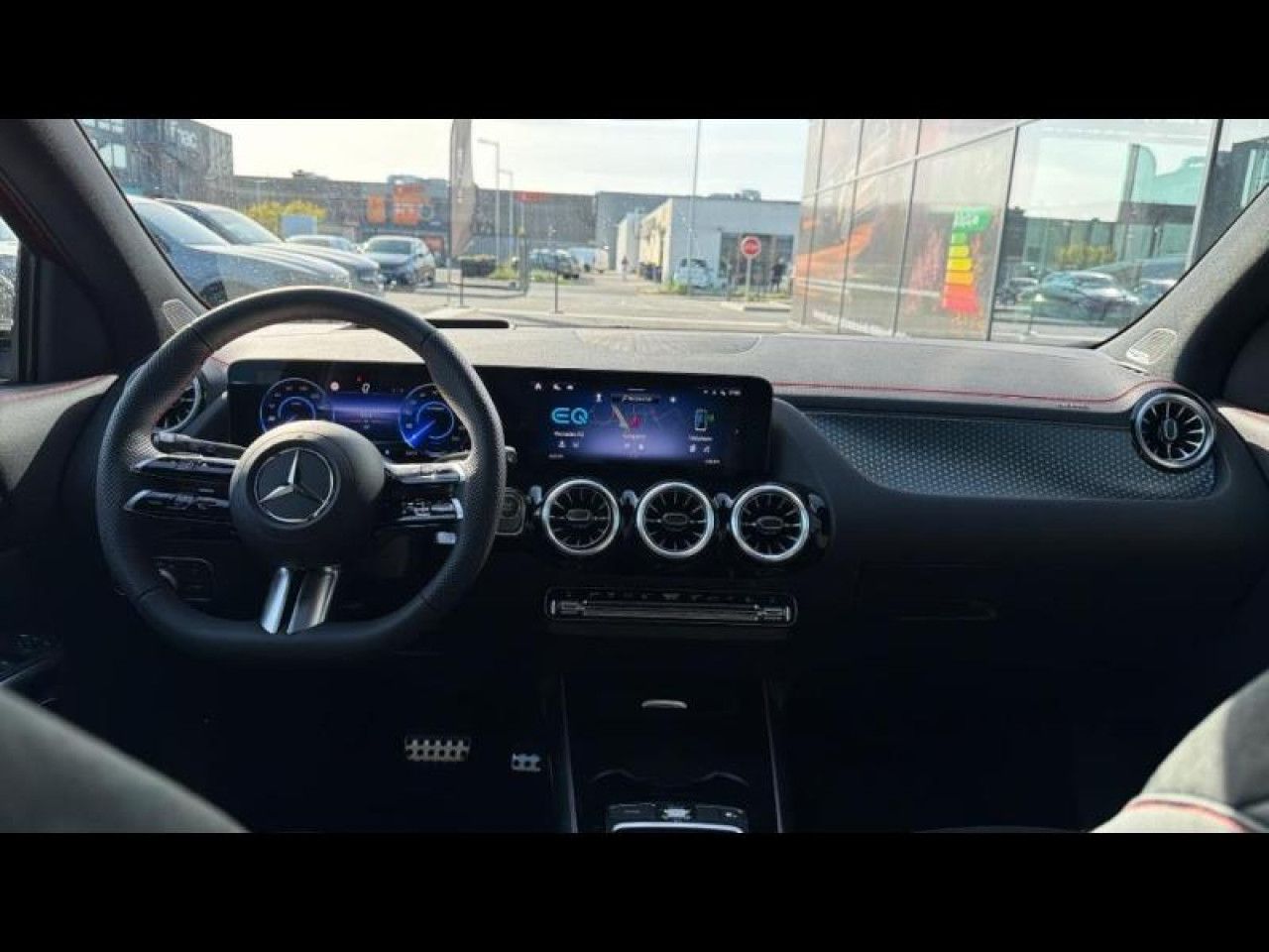 Photo du v&eacute;hicule 11 / 18