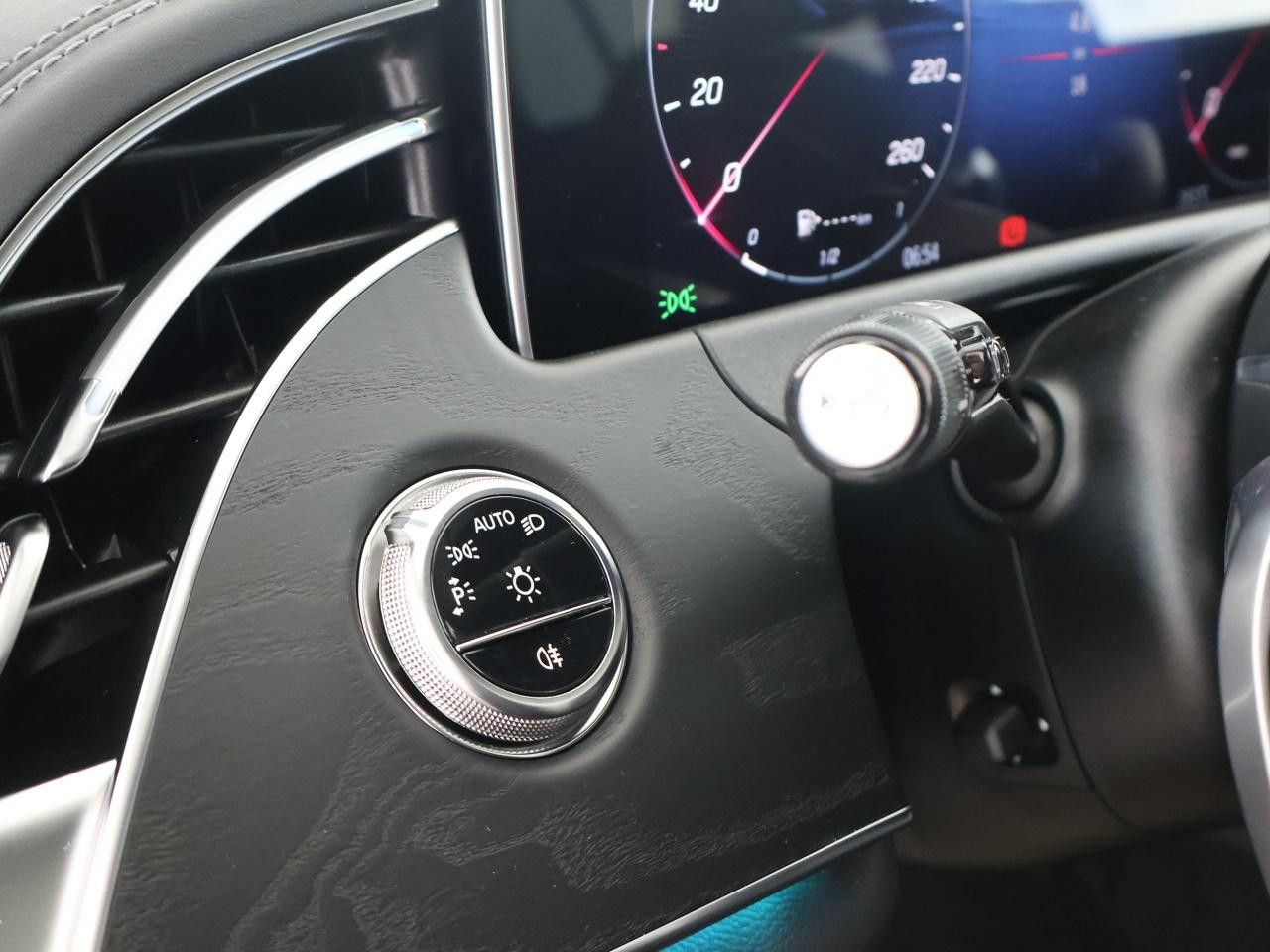 Mercedes-Benz E-Klasse – Bild 26