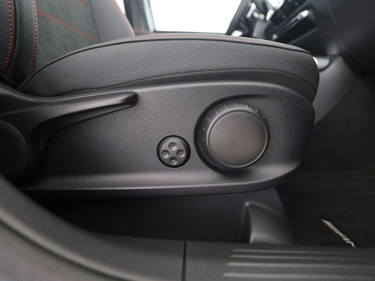 Mercedes-Benz GLB – Bild 17