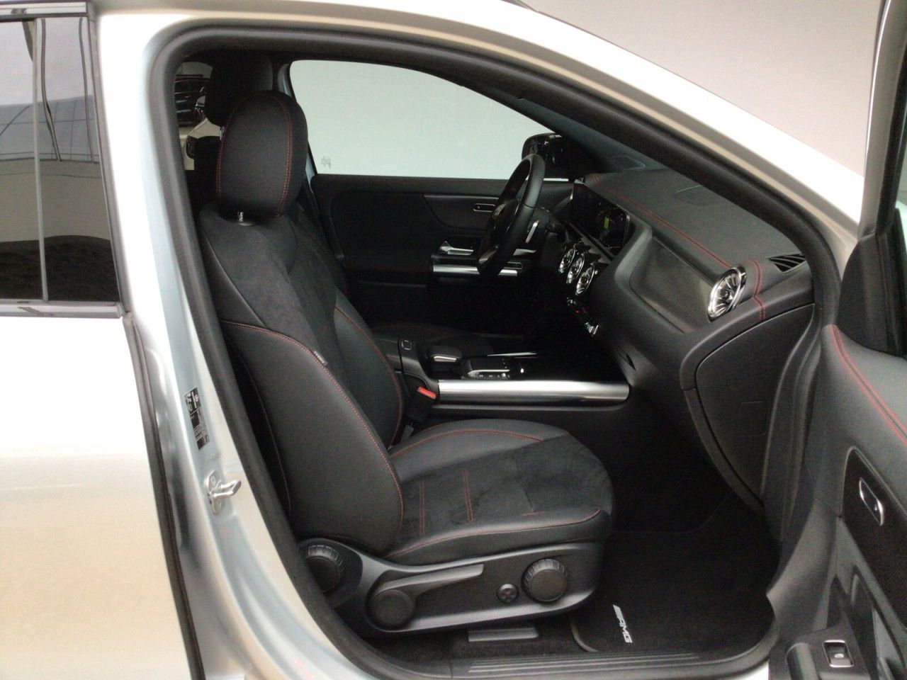 Fahrzeugbild 11 / 16