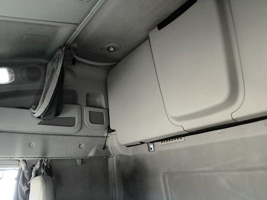Vehicle image 13 / 17