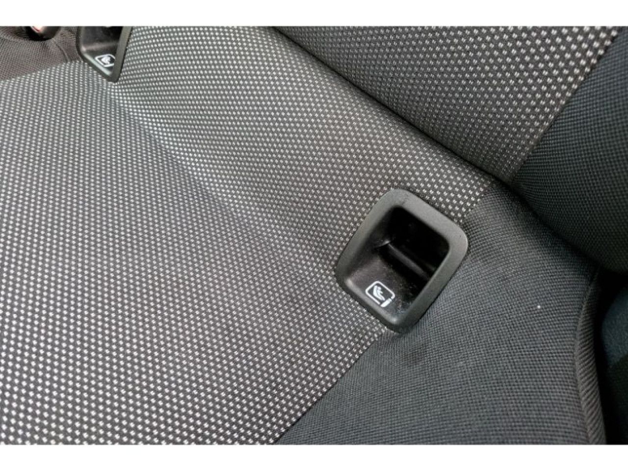 Imagem do ve&iacute;culo 15 / 18