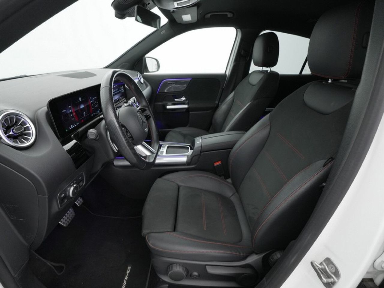 Imagem do veículo 22 / 24