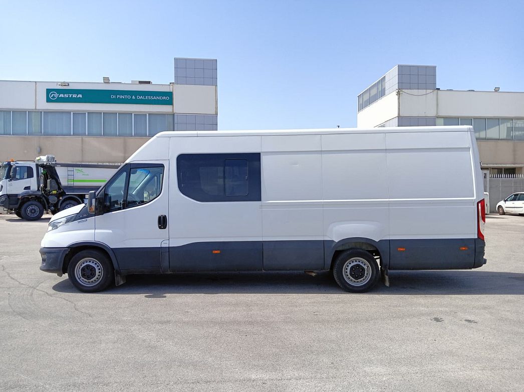 IVECO | 35S16 V SEMIVETRATO 7 POSTI