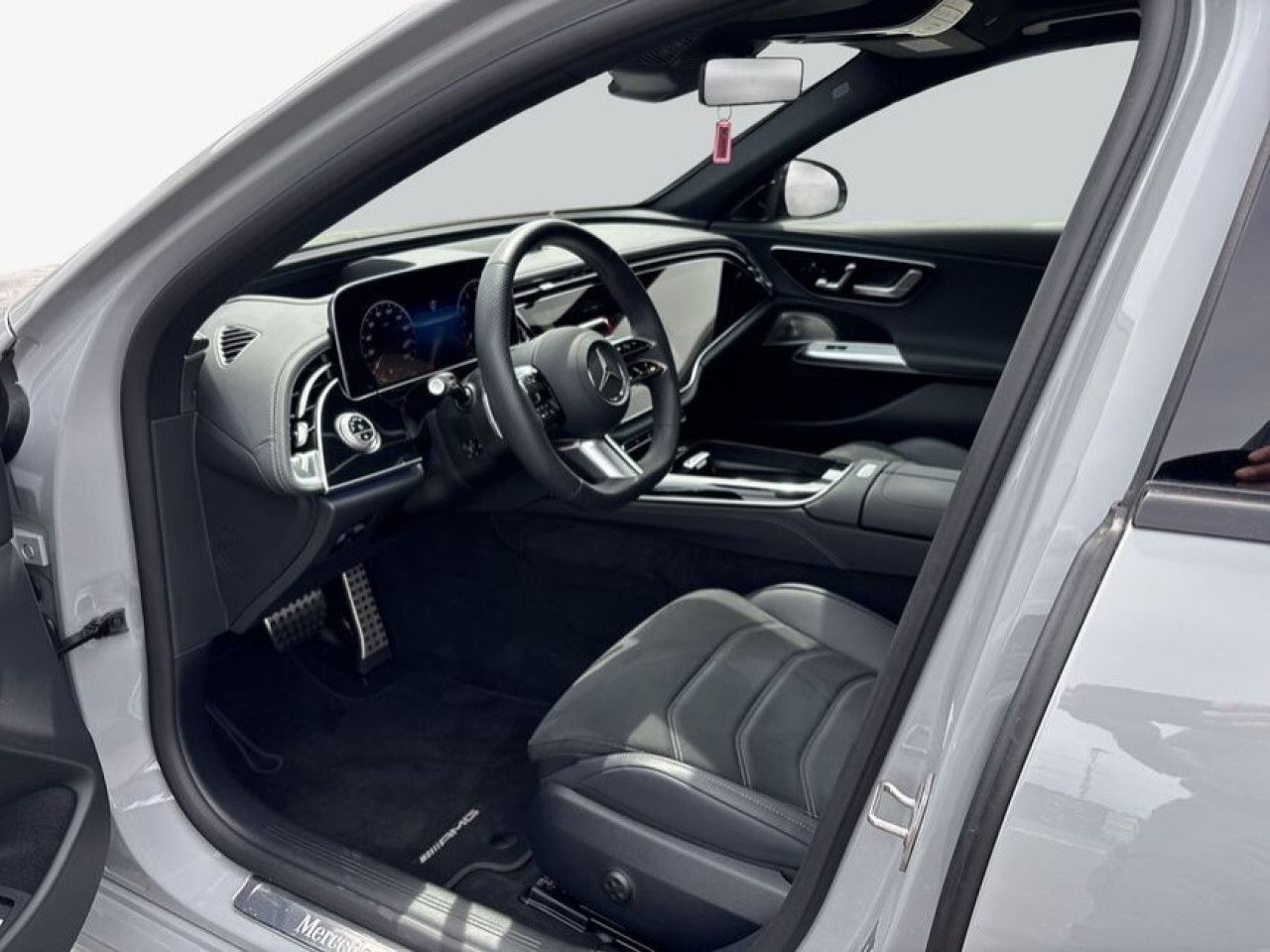 Mercedes-Benz E-Klasse – Bild 9