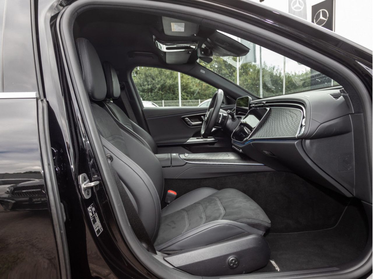 Mercedes-Benz E-Klasse – Bild 7