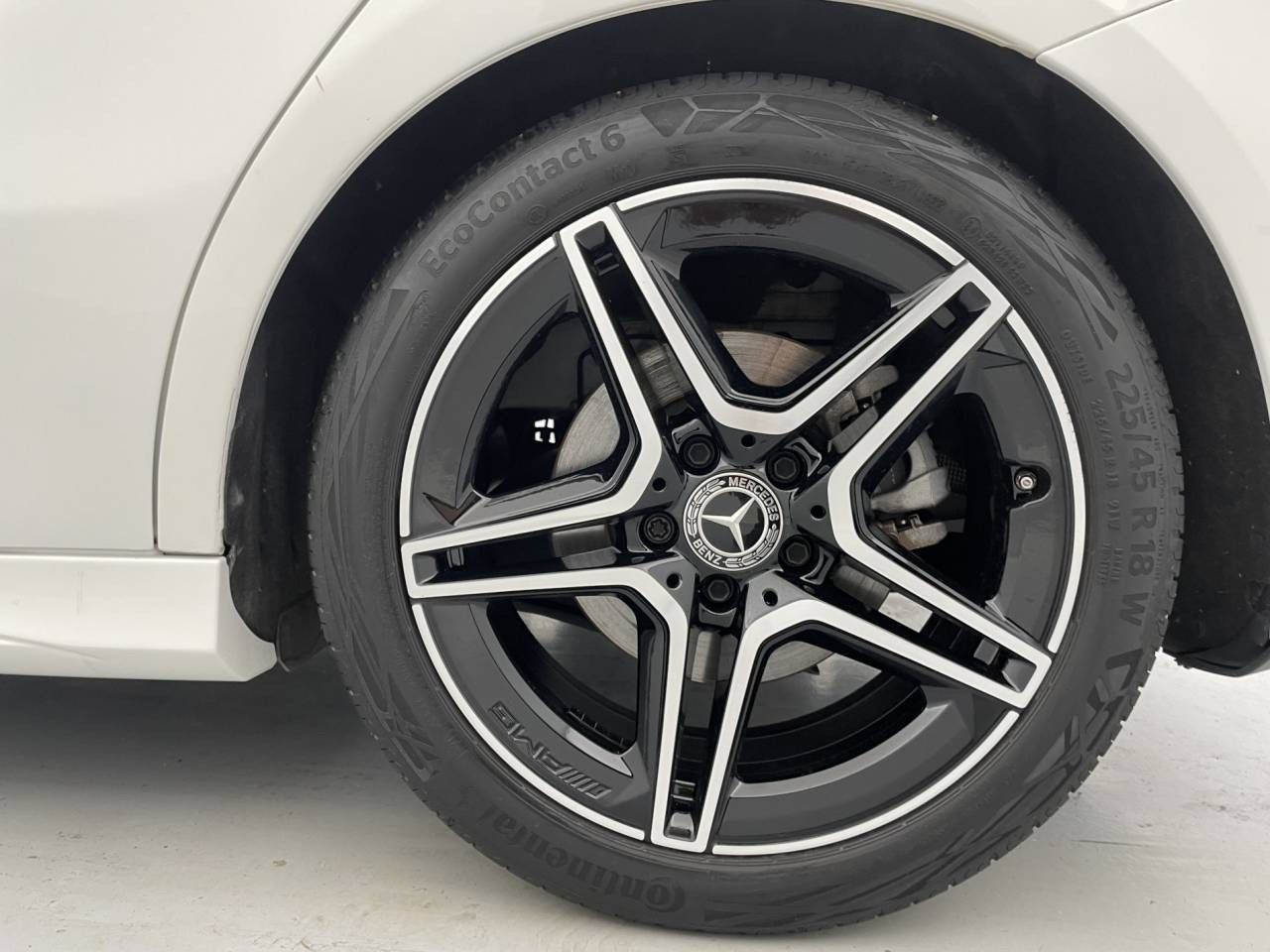 Photo du v&eacute;hicule 17 / 18