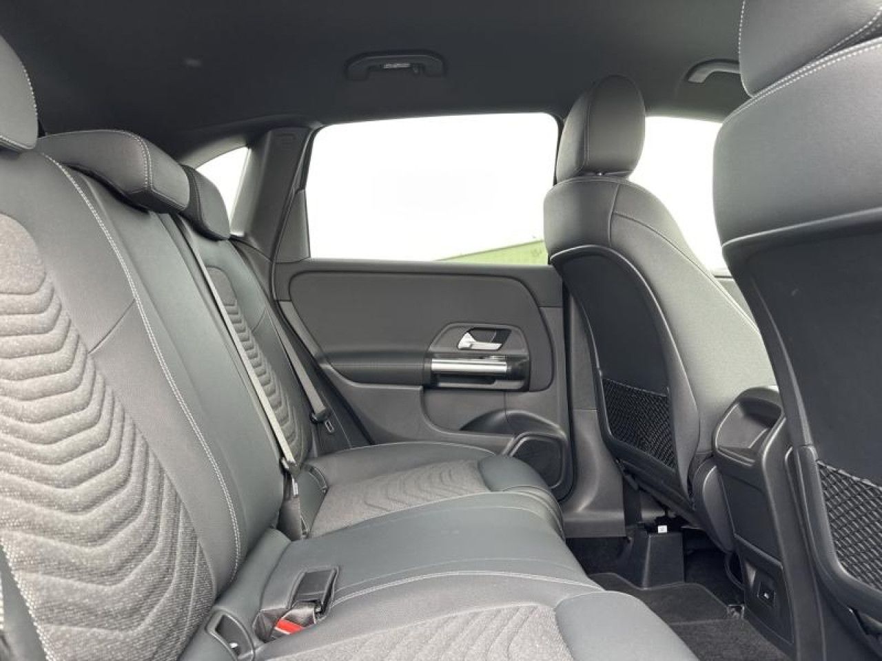 Photo du v&eacute;hicule 14 / 18