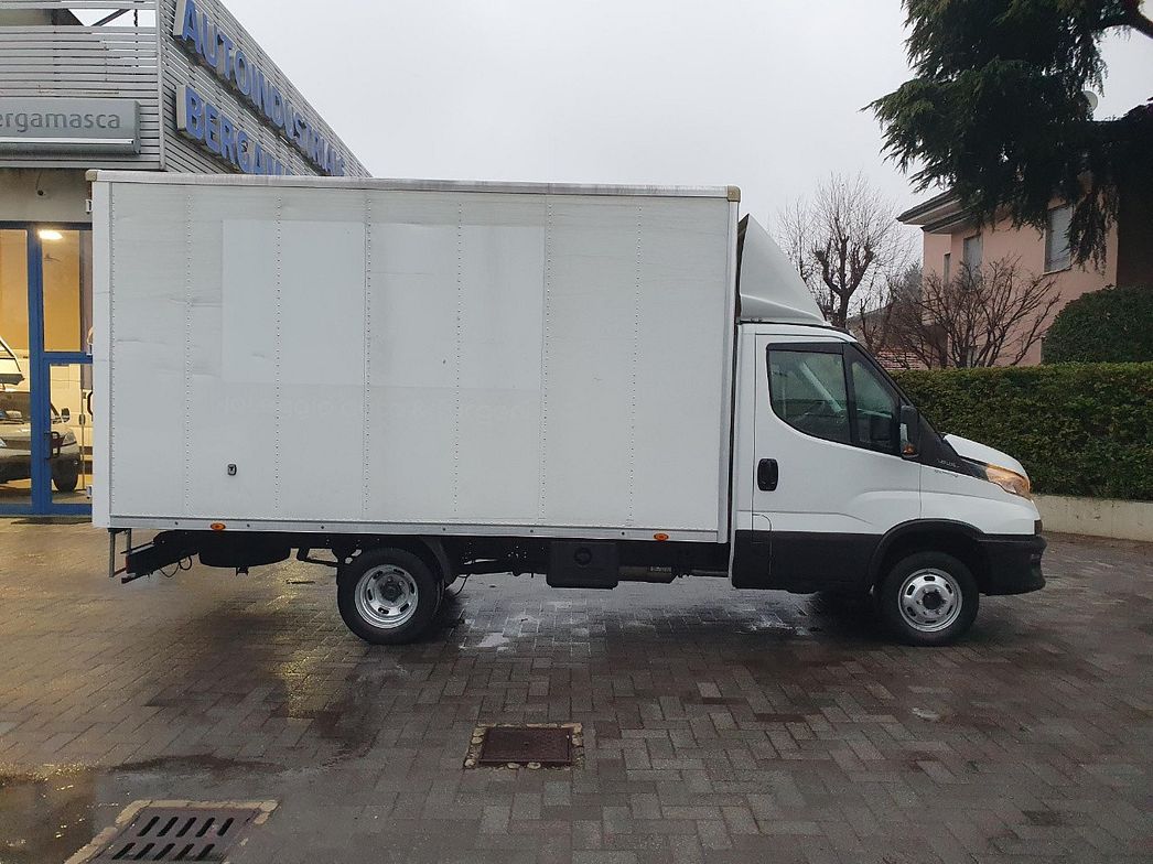 IVECO | IVECO DAILY 35C14 BOX