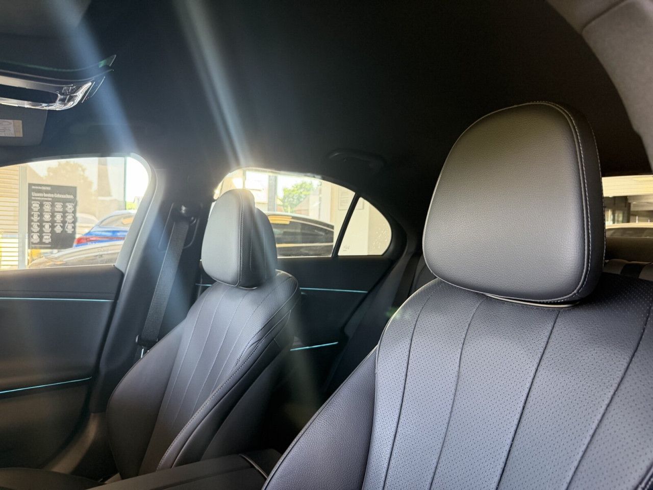 Mercedes-Benz E-Klasse – Bild 15