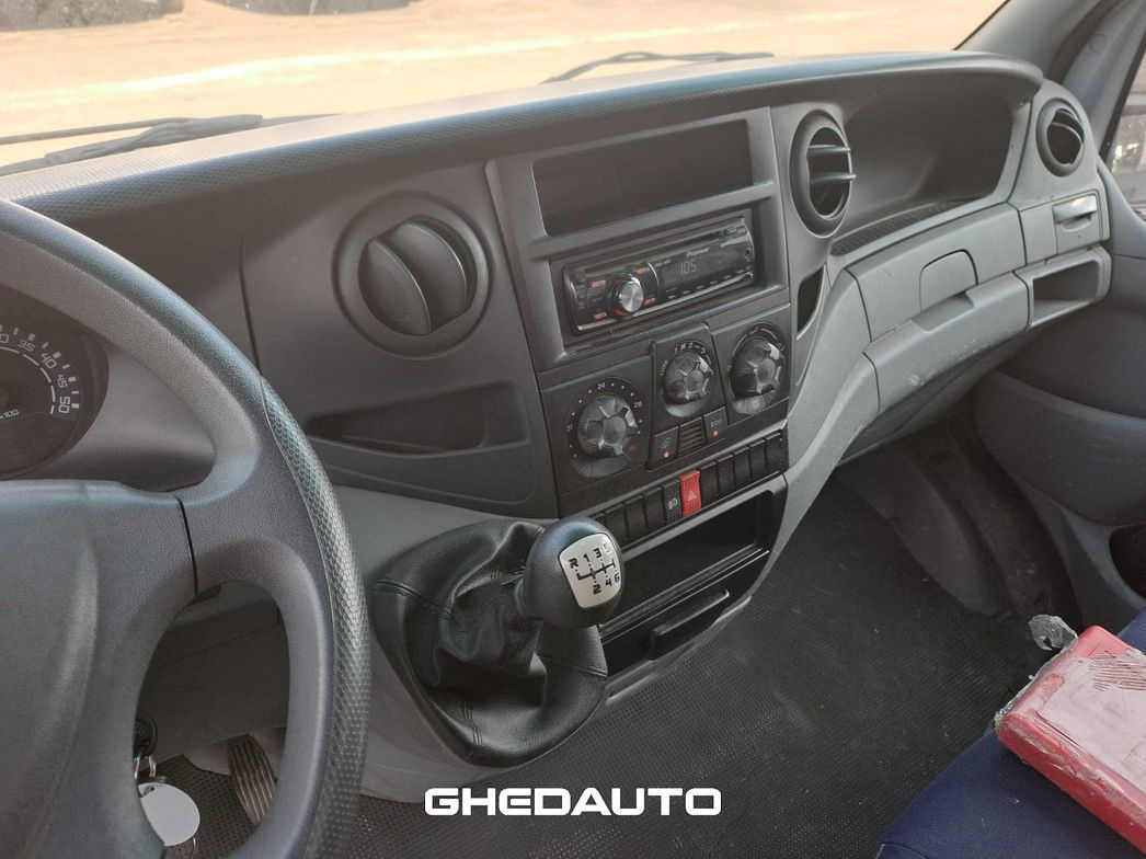IVECO | 35C15 - CASSONE + GRU