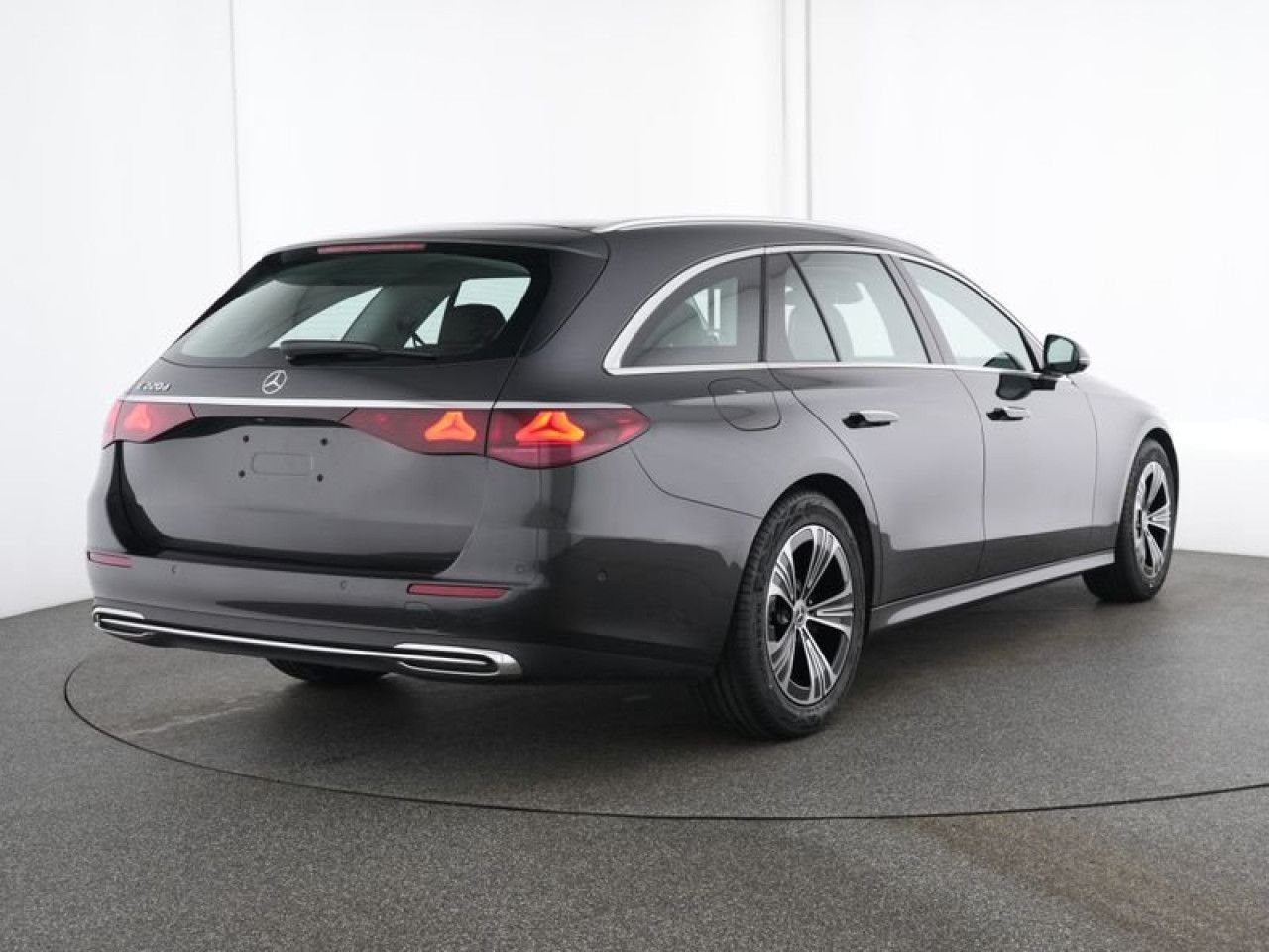 Mercedes-Benz E-Klasse – Bild 3