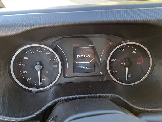 Vehicle image 14 / 14