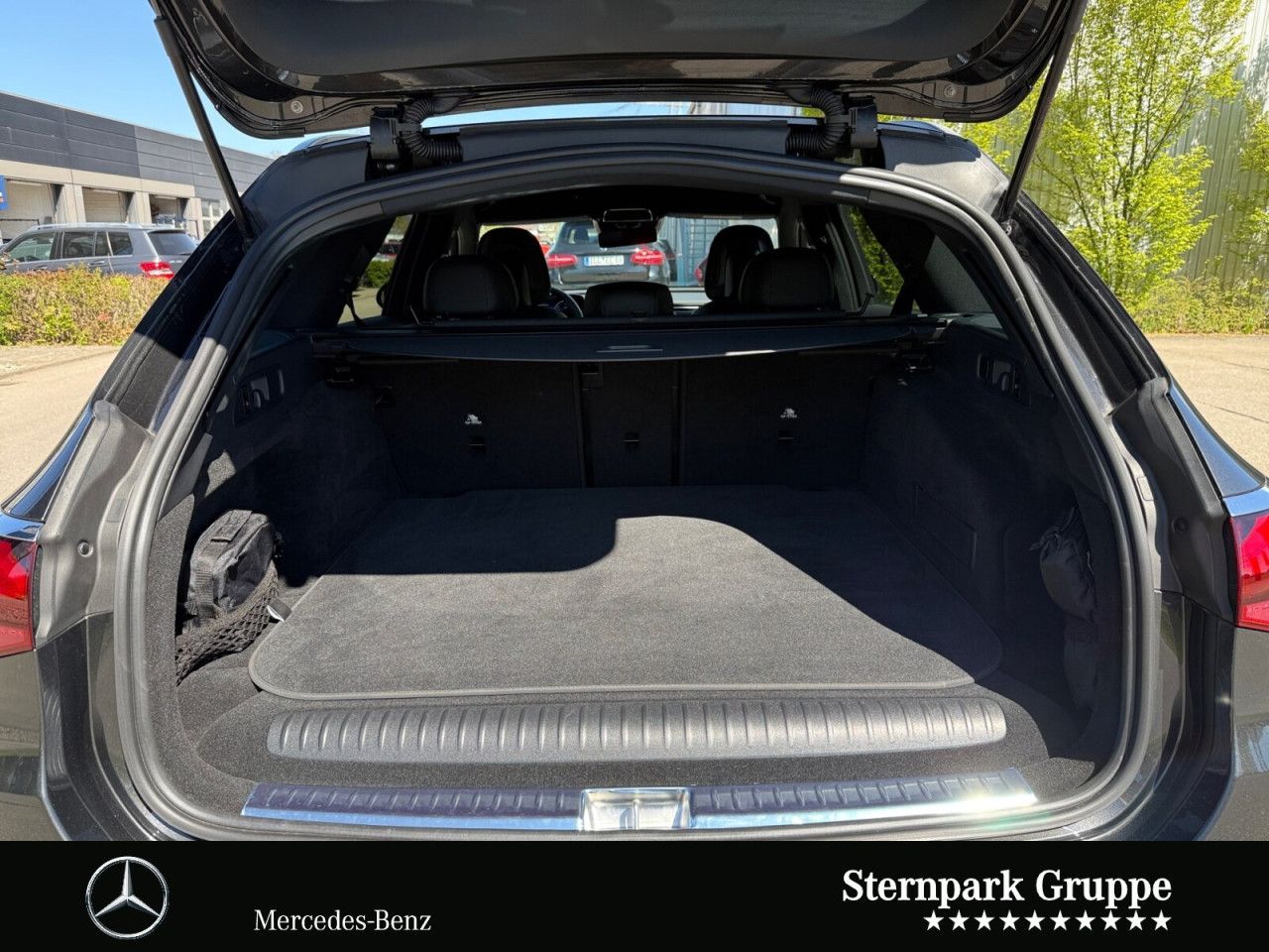 Mercedes-Benz E-Klasse – Bild 17