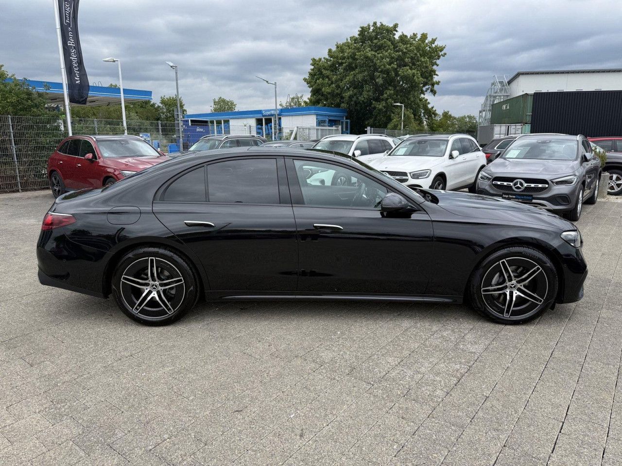 Mercedes-Benz E-Klasse – Bild 13