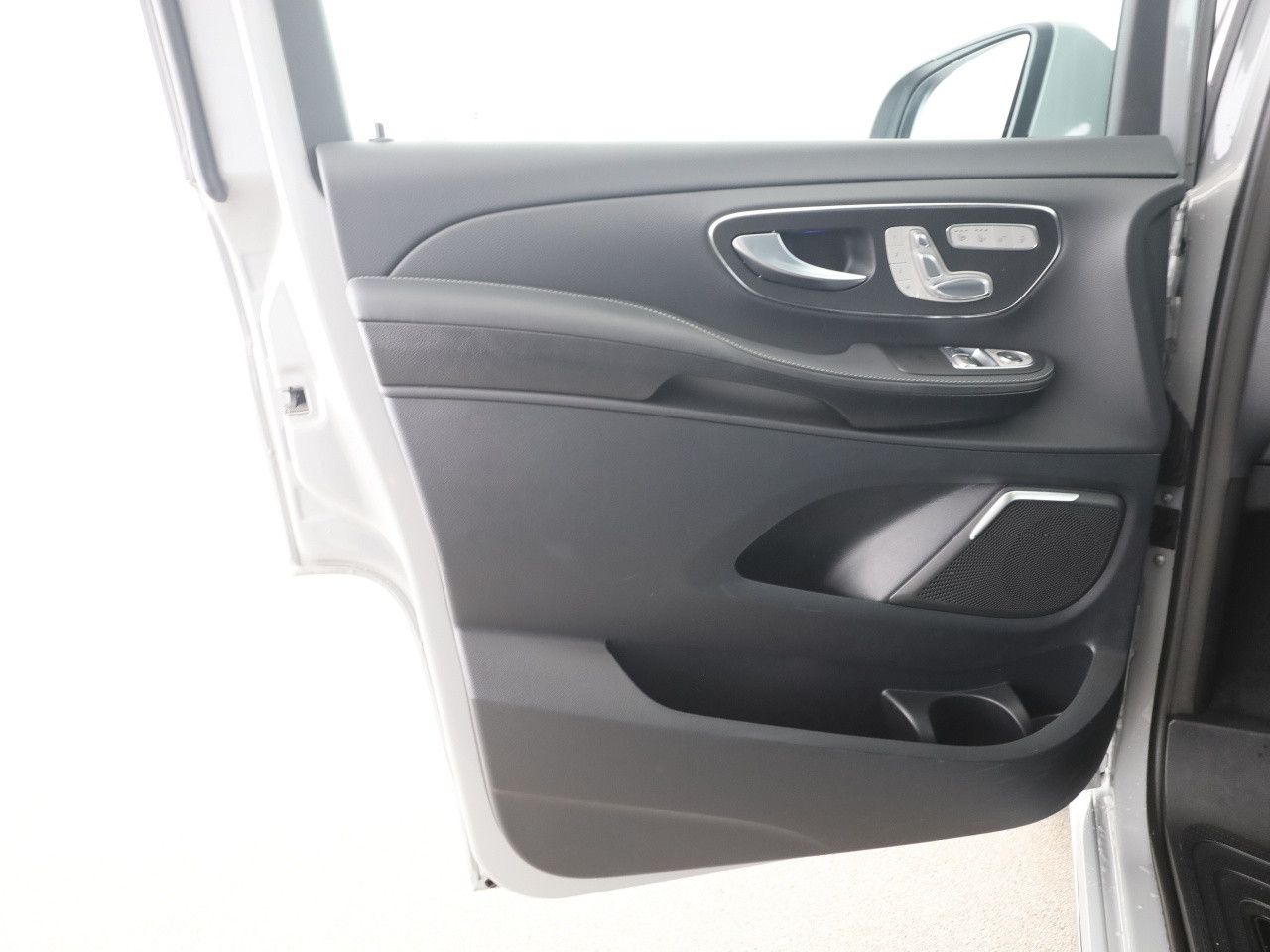 Fahrzeugbild 12 / 24