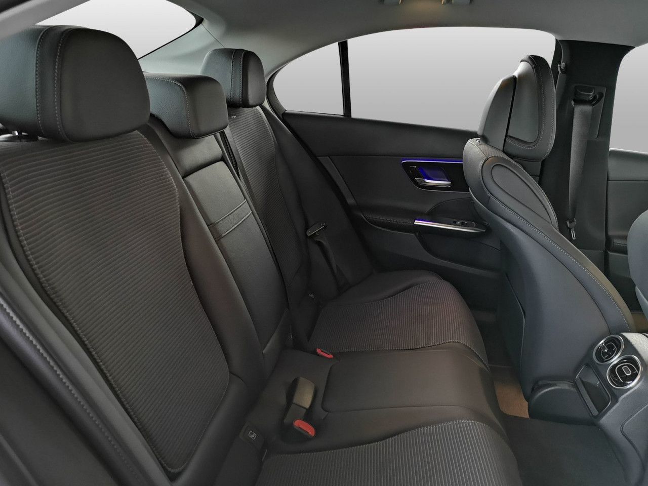 Mercedes-Benz C-Klasse – Bild 21
