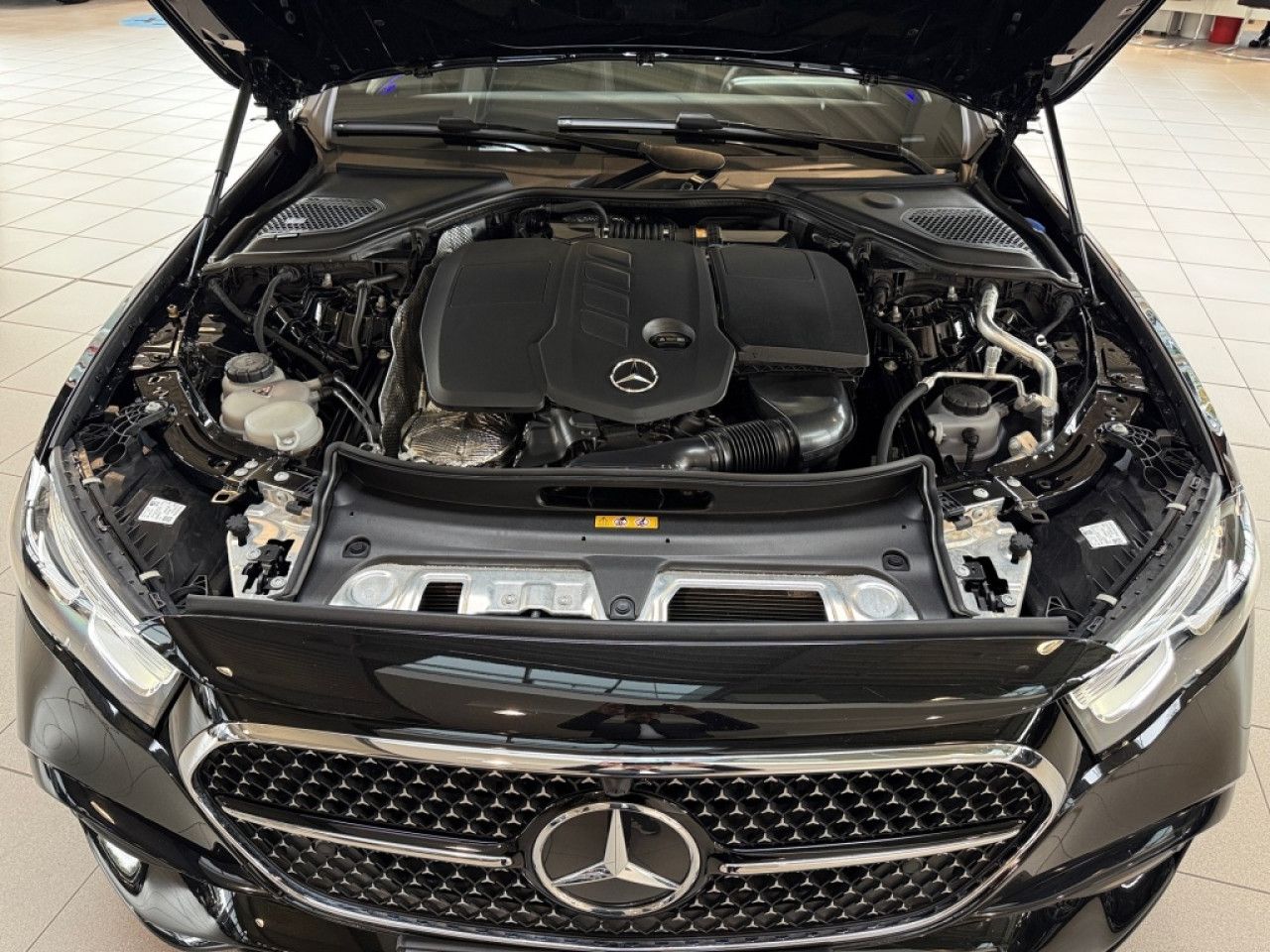Mercedes-Benz E-Klasse – Bild 5
