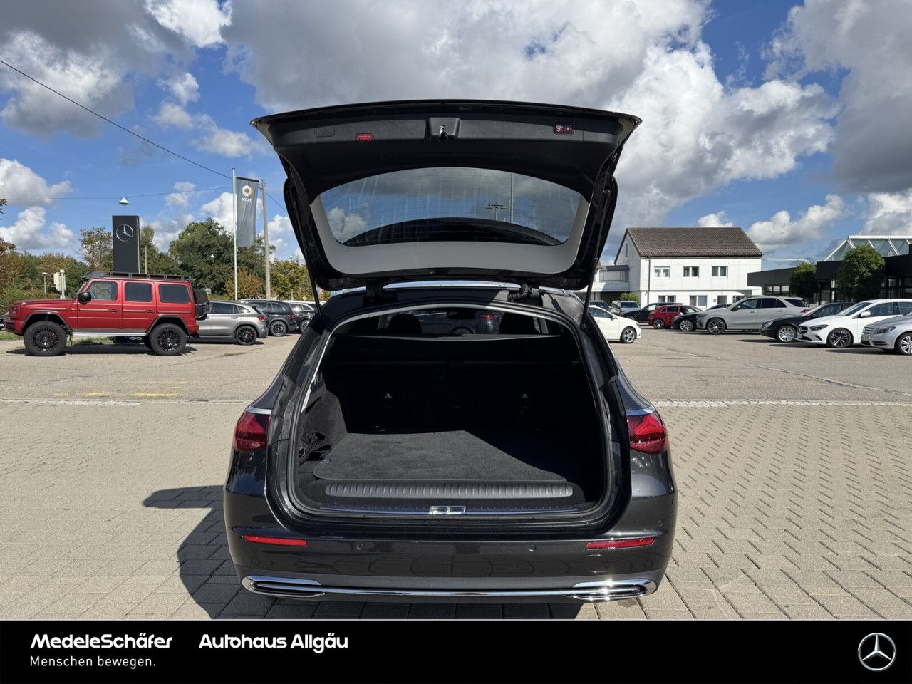 Mercedes-Benz E-Klasse – Bild 17
