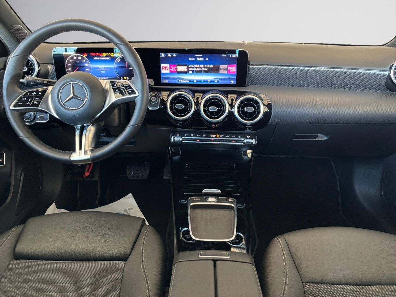 Photo du v&eacute;hicule 11 / 18