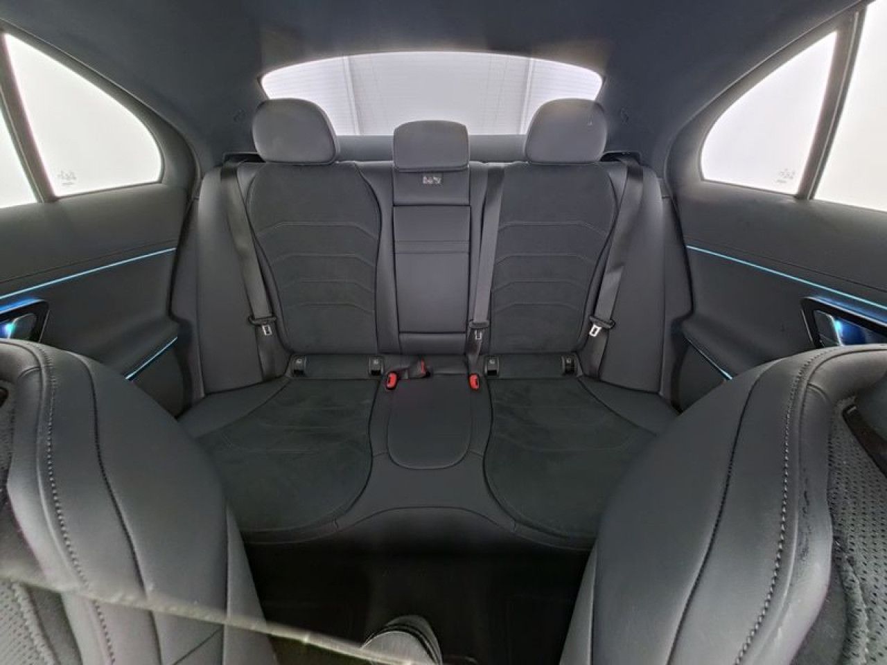 Mercedes-Benz E-Klasse – Bild 7