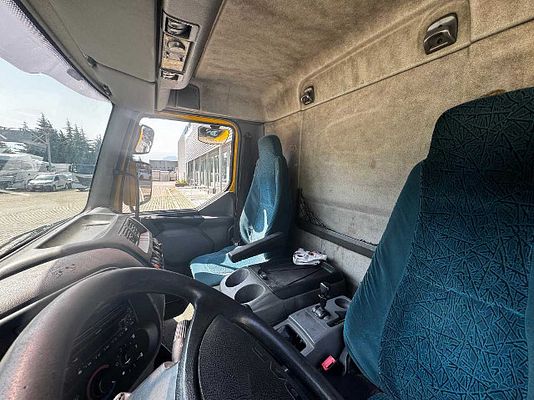 Vehicle image 10 / 11