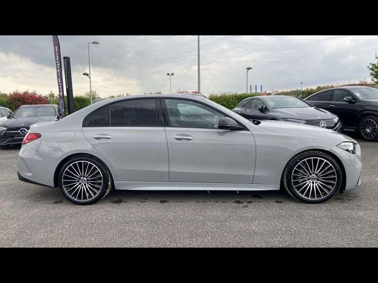 Photo du v&eacute;hicule 8 / 14