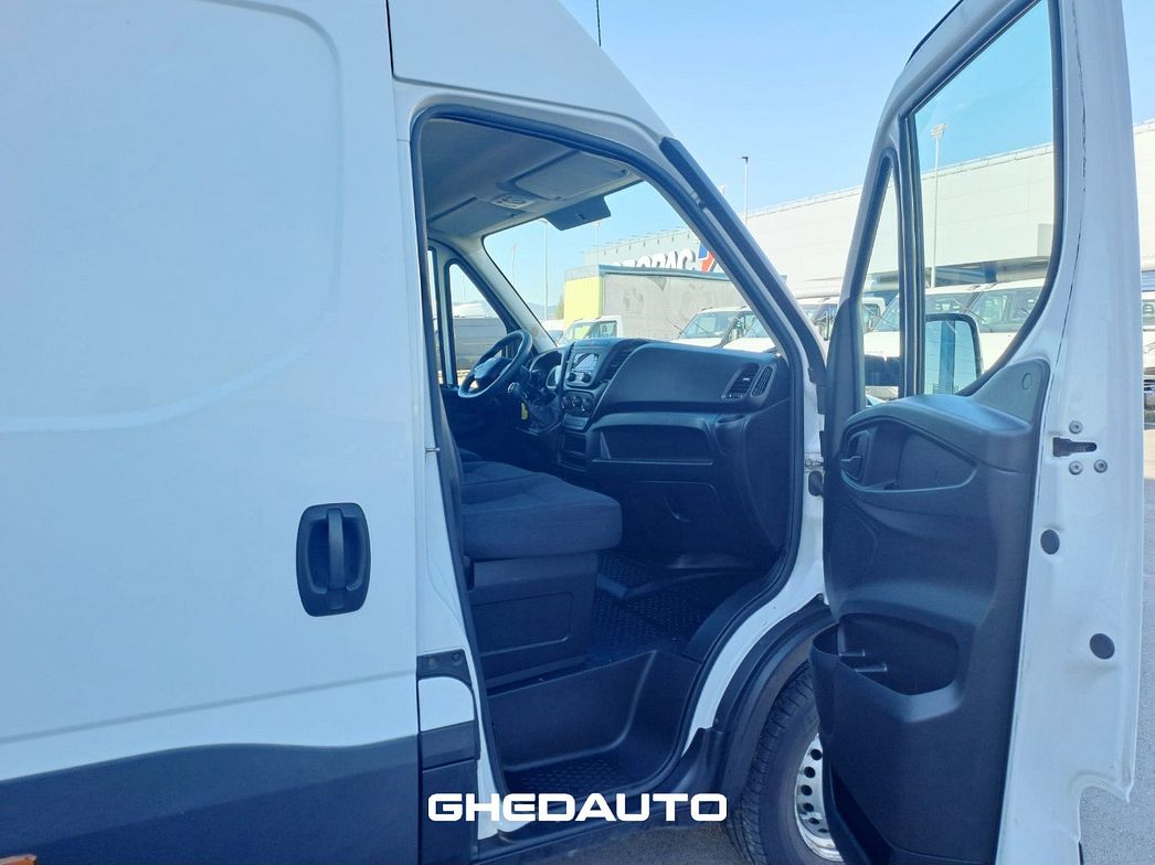 IVECO | DAILY 35S16 2.3 FURGONE PASSO LUNGO