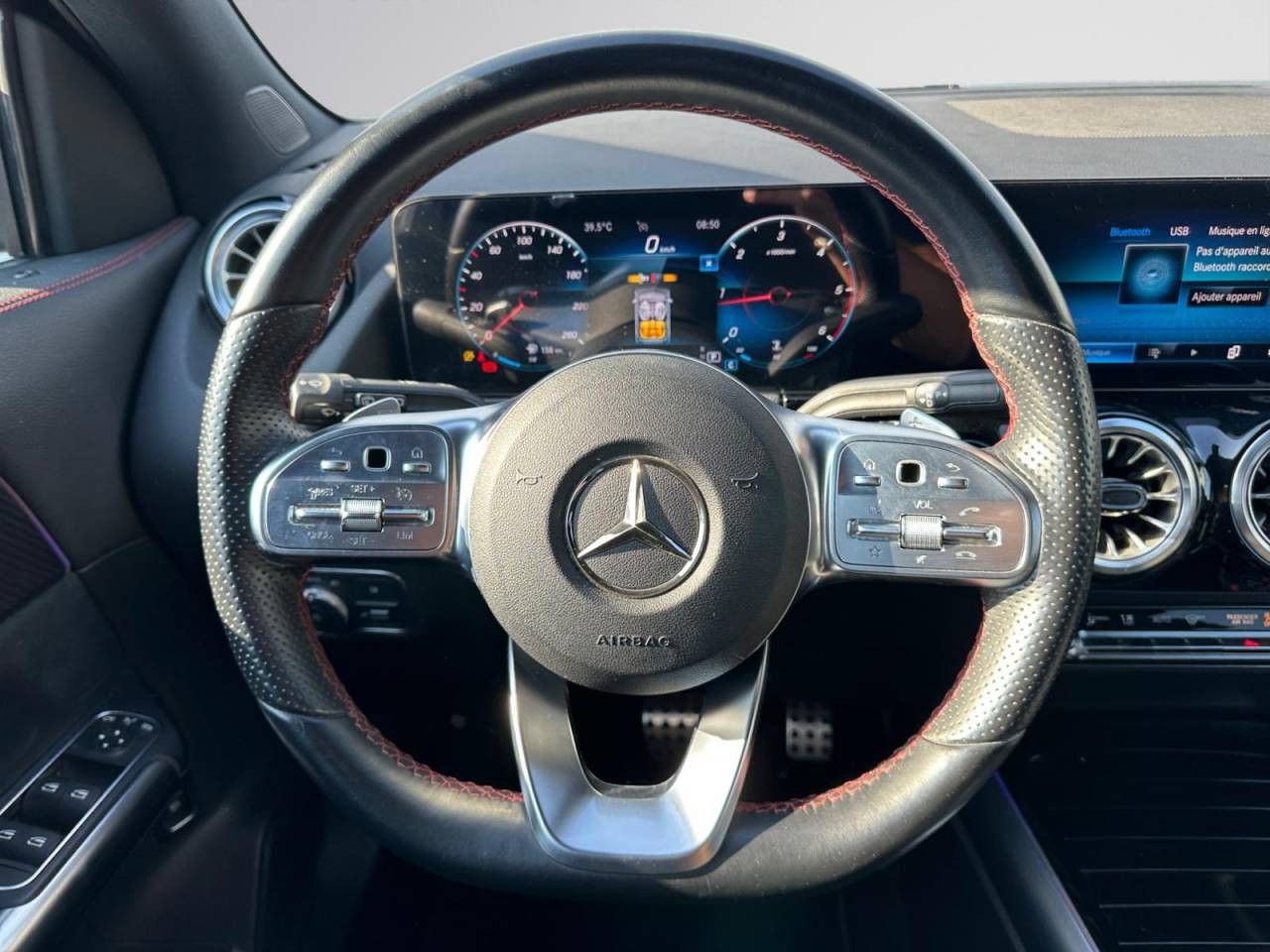 Photo du v&eacute;hicule 13 / 18