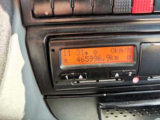 Vehicle image 9 / 10