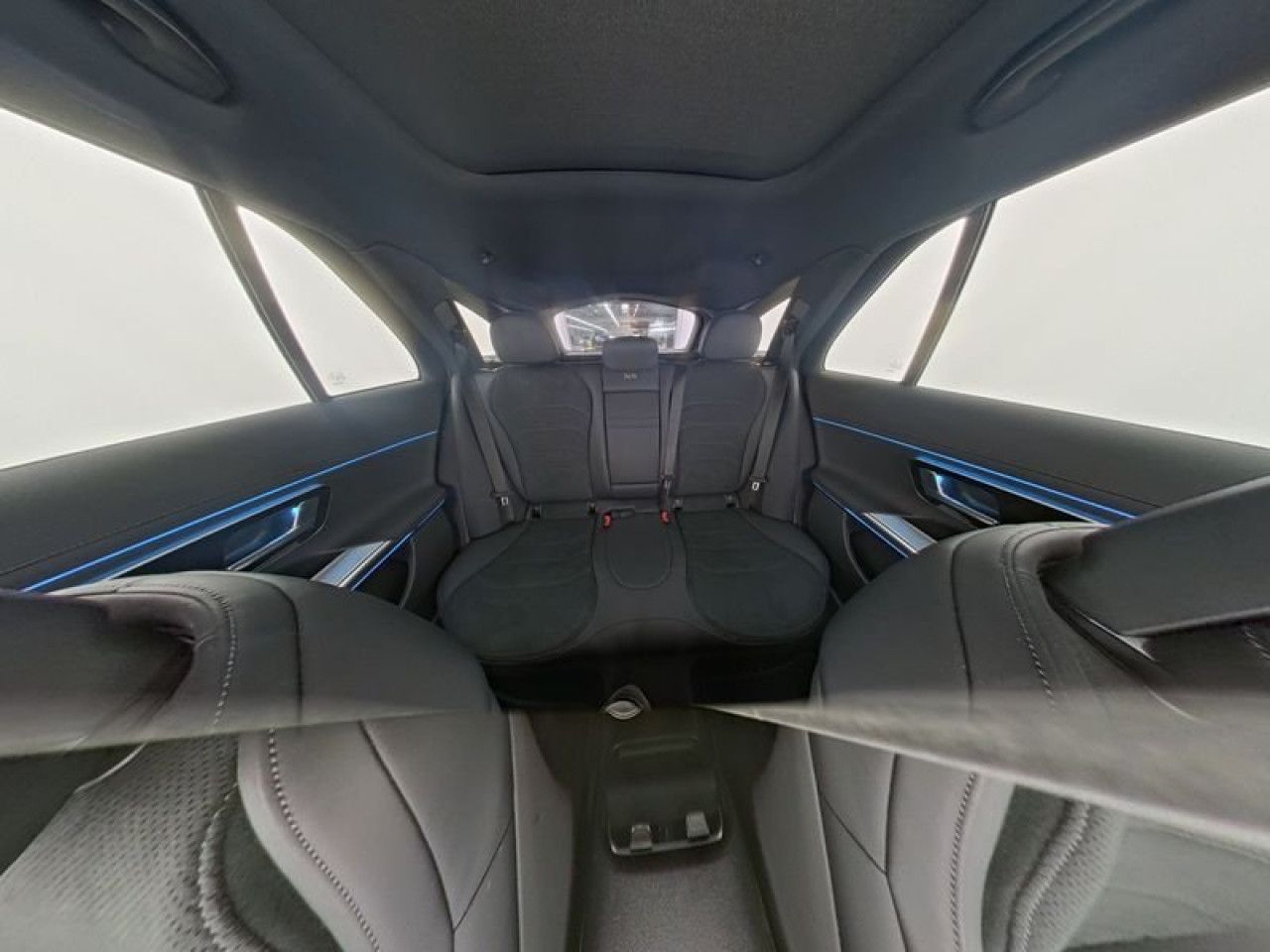 Mercedes-Benz E-Klasse – Bild 8