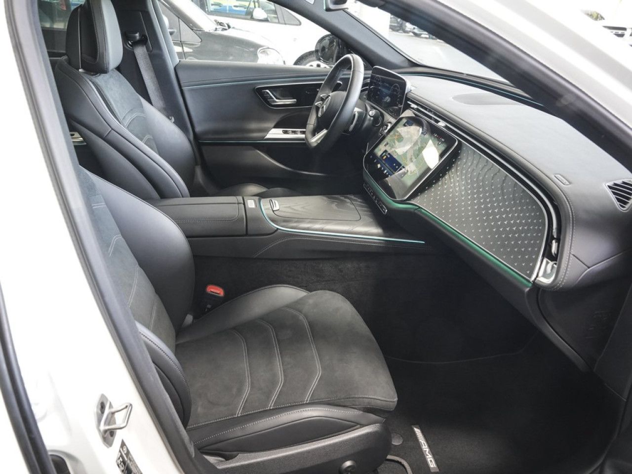 Mercedes-Benz E-Klasse – Bild 12
