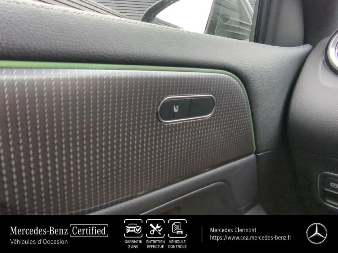 Photo du v&eacute;hicule 17 / 18