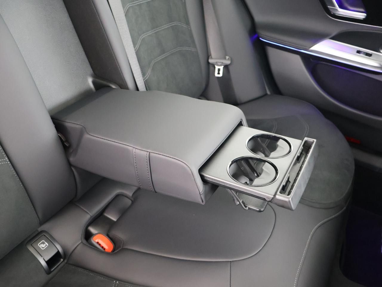 Mercedes-Benz E-Klasse – Bild 19