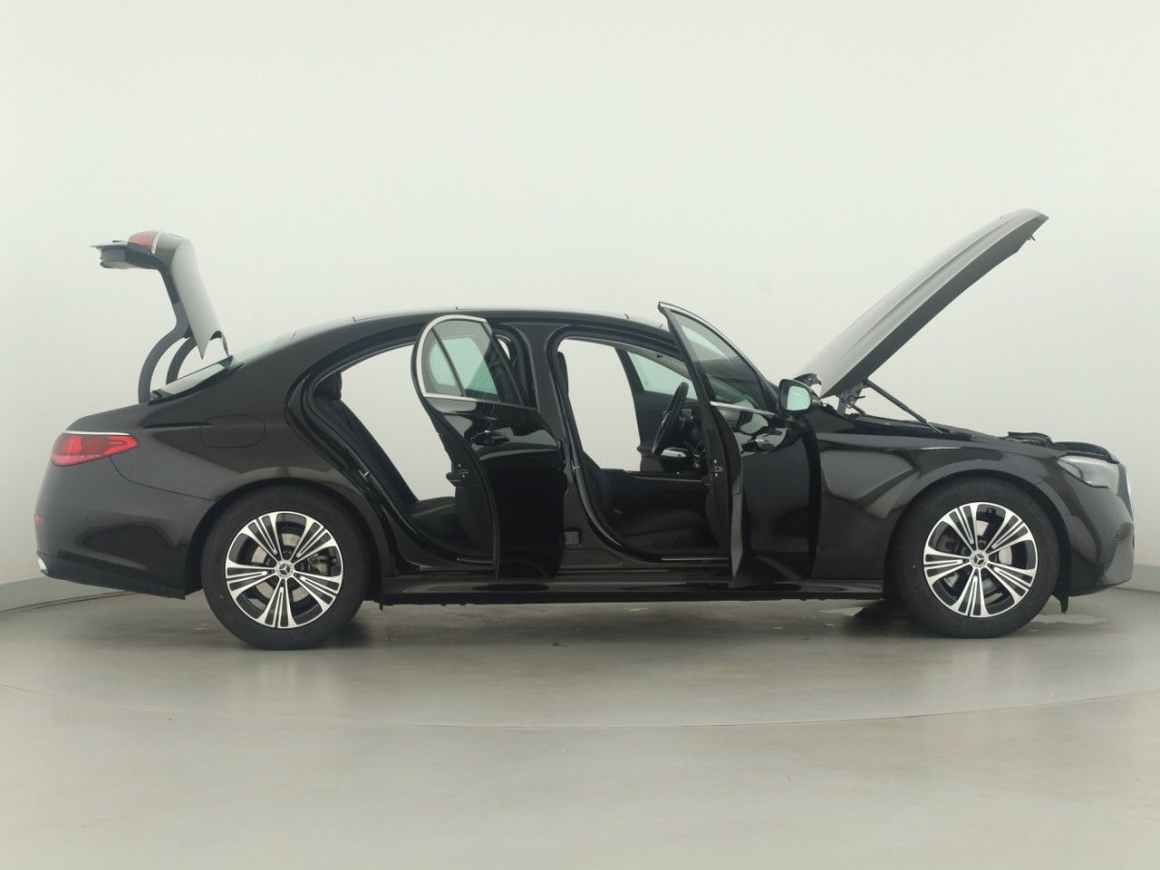 Mercedes-Benz E-Klasse – Bild 8