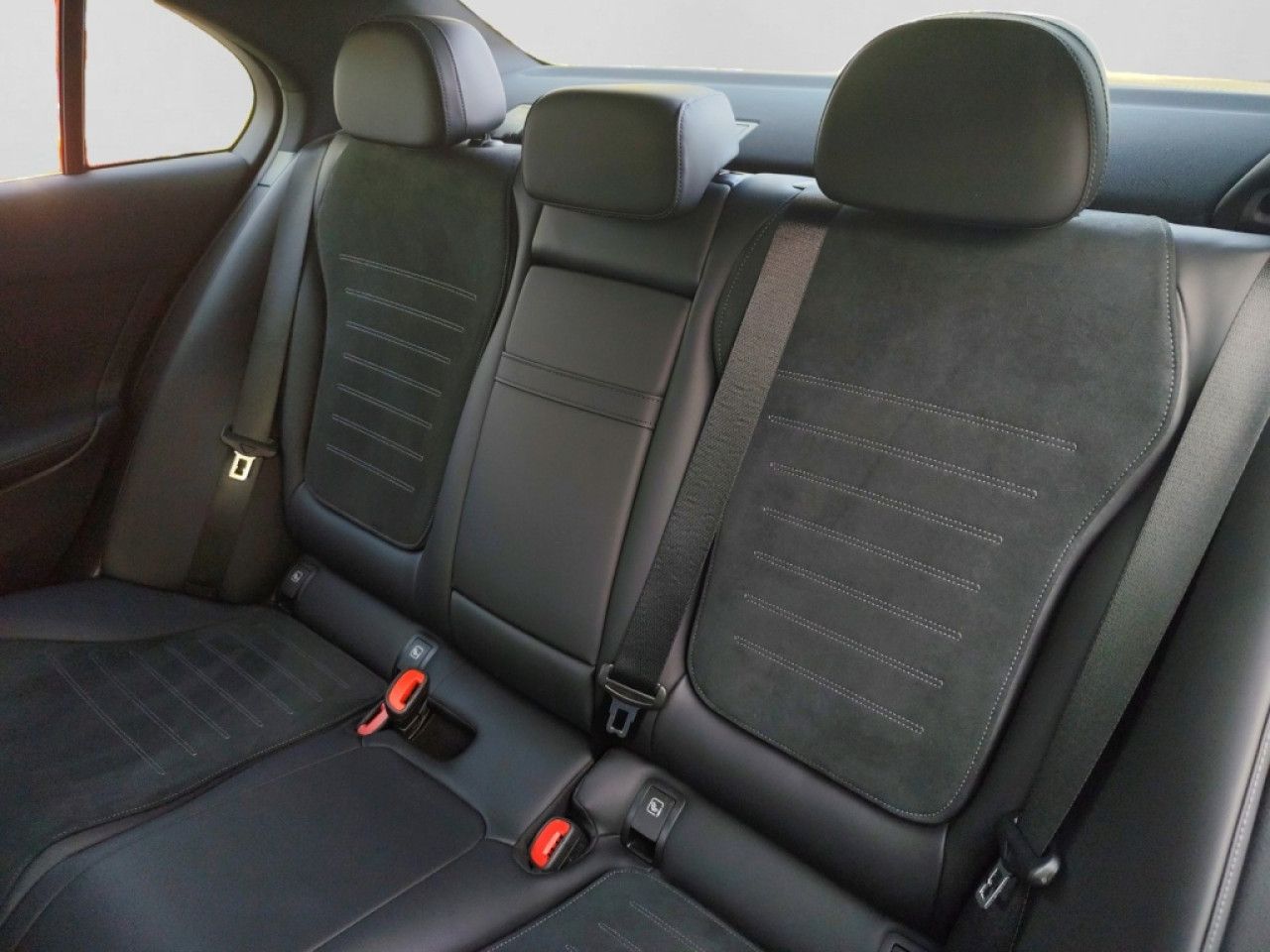 Mercedes-Benz C-Klasse – Bild 12