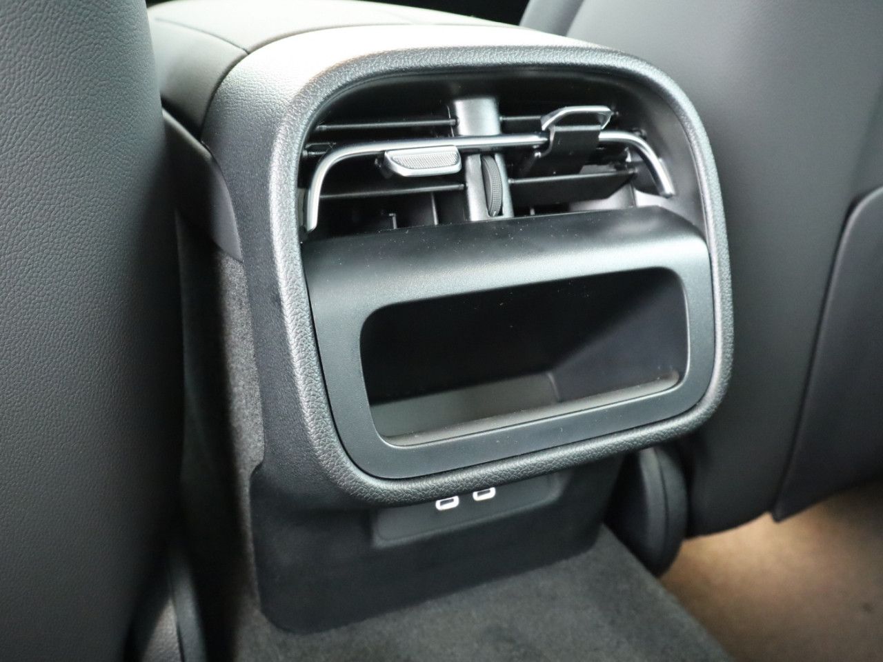 Mercedes-Benz E-Klasse – Bild 23