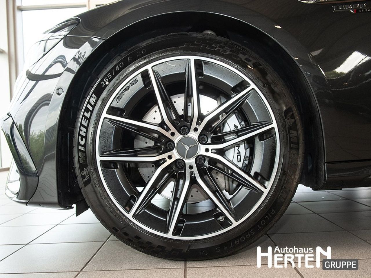 Mercedes-Benz E-Klasse – Bild 8