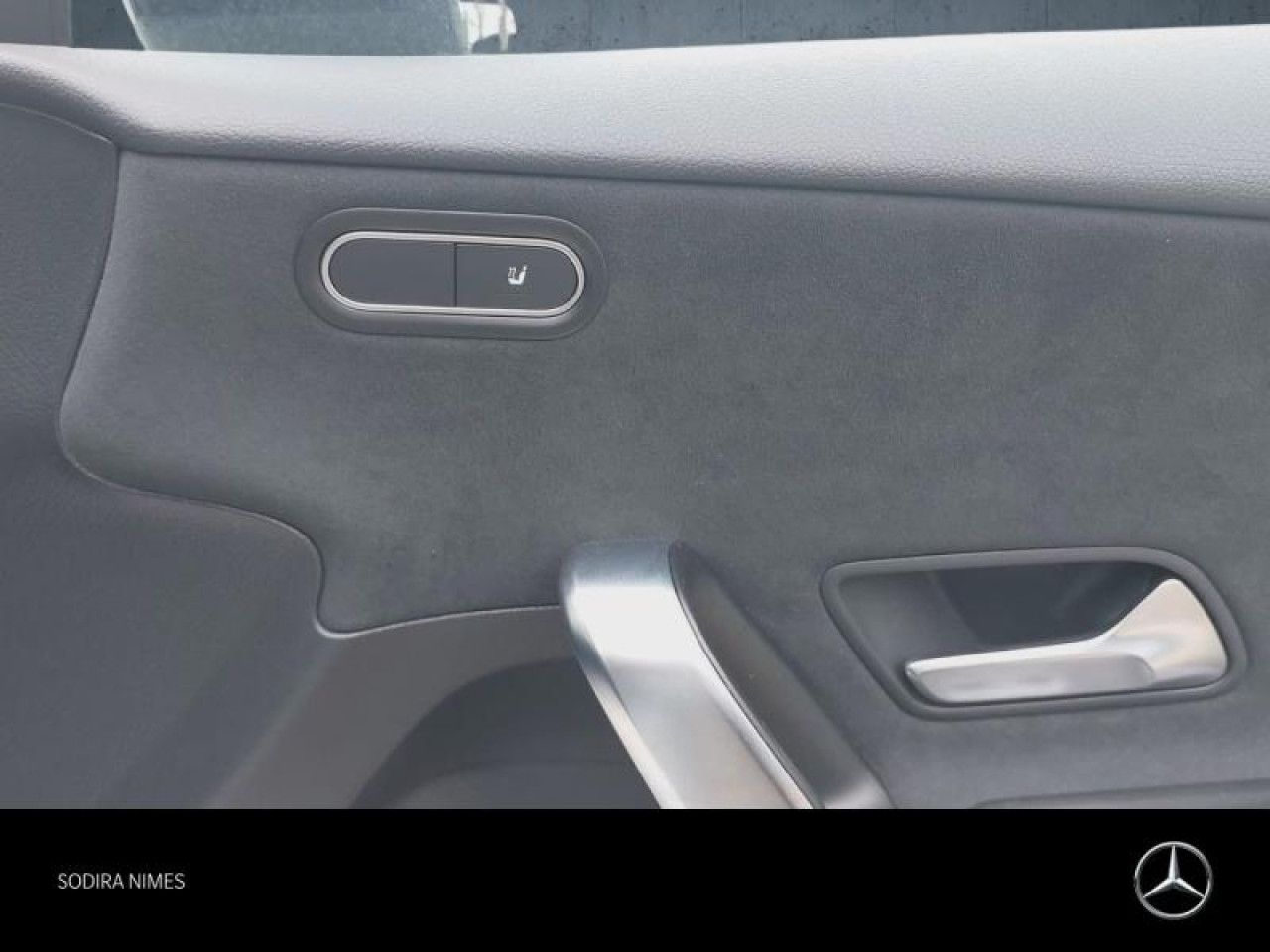 Photo du v&eacute;hicule 17 / 18